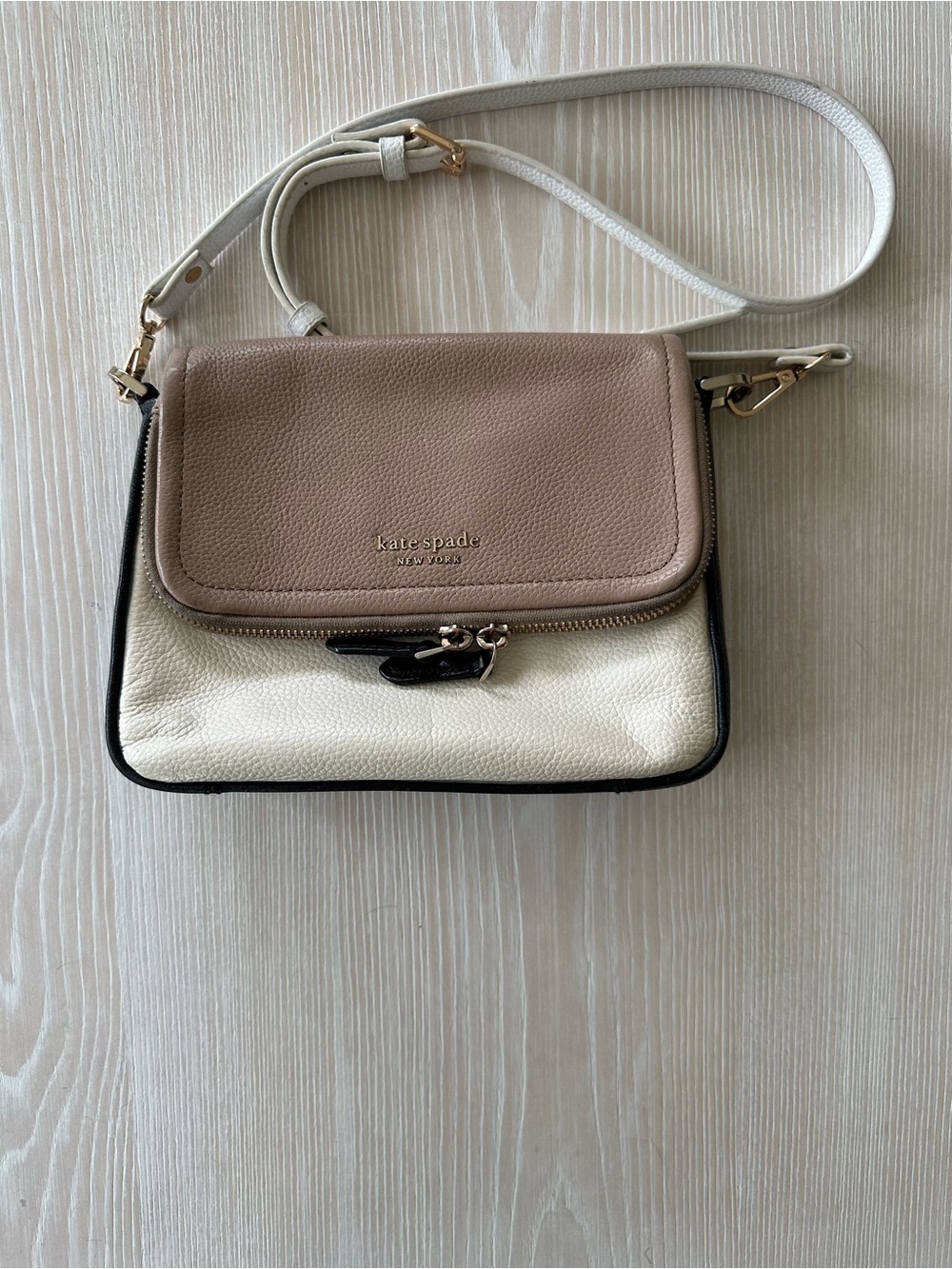 Kate Spade Cobble Hill "Toddy" Crossbody black/taupe/white